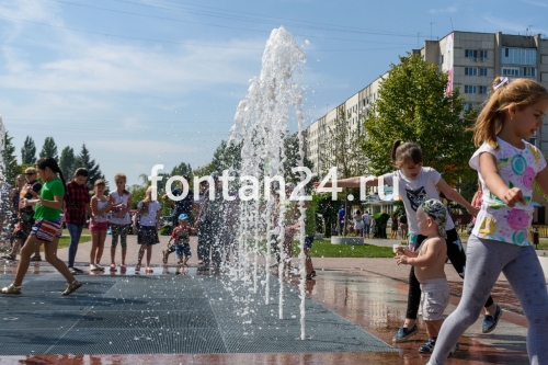 Фонтан на площади